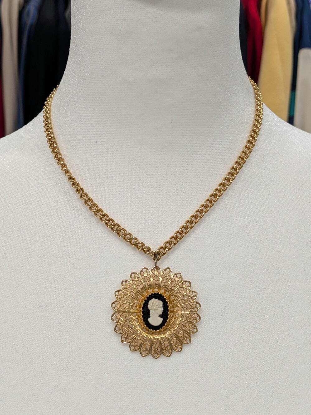 Vintage Gold Tone Cameo Pendant Necklace Filigree Medallion Curb Chain Victorian